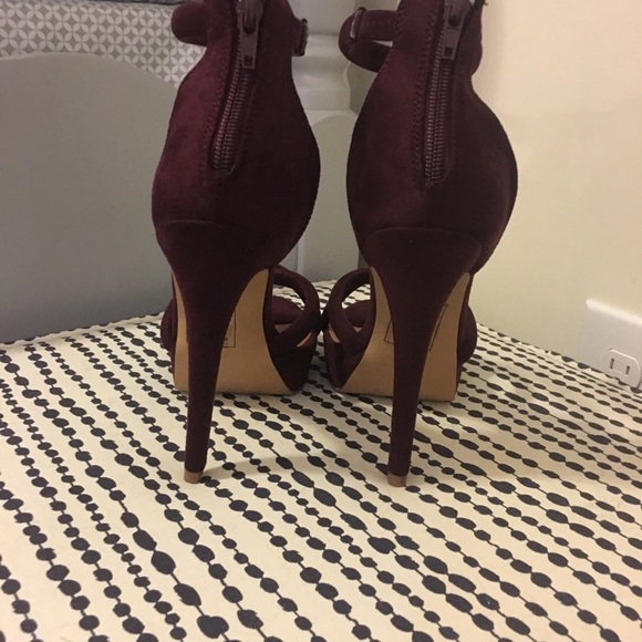 TRADED! Burgundy pumps - Picture 3 of 4